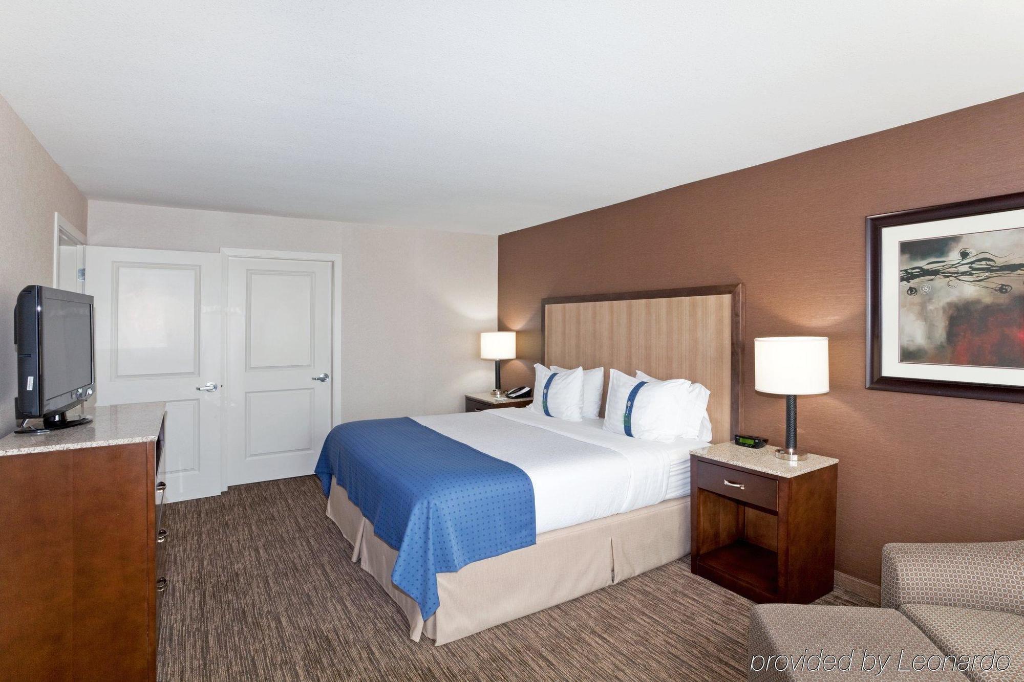 Holiday Inn Hotel & Suites Surrey East - Cloverdale By Ihg Room photo